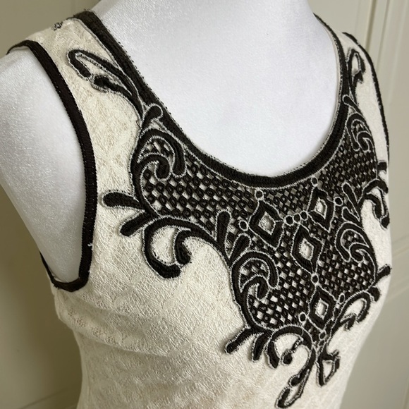 Chelsea & Violet Womens Short Black & Cream Lace Embroidered Dress Size Small - Picture 4 of 11